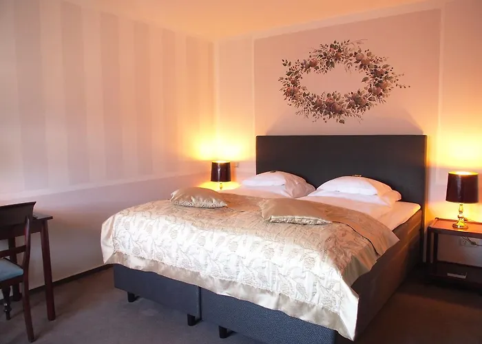 法尔德霍夫酒店 3* 科隆