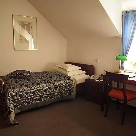 Falderhof 3*